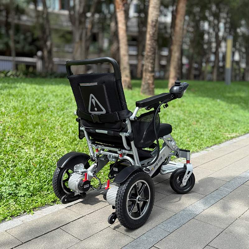 深圳圳康电动轮椅 ZK7352 (3)